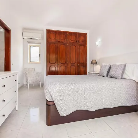 Vakantiehuis Chiquito - Private Pool&parking - Bbq&ac&wi-fi *